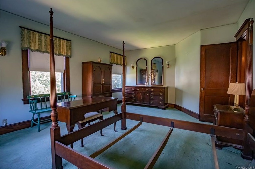 1435 Elm St, Peekskill NY 10566-3304 exterior