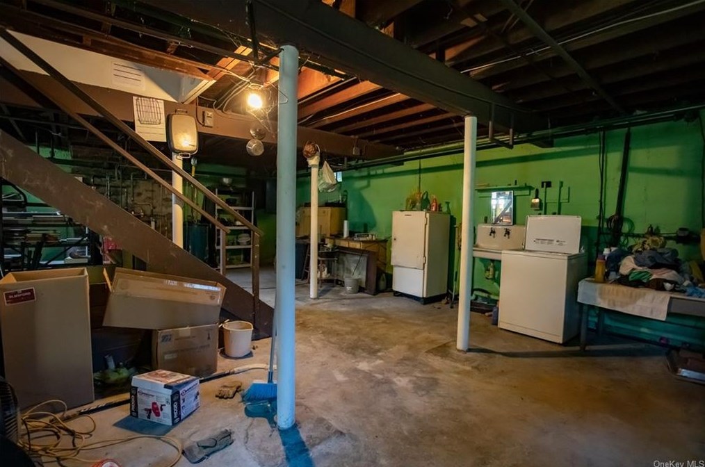 1435 Elm St, Peekskill NY 10566-3304 exterior