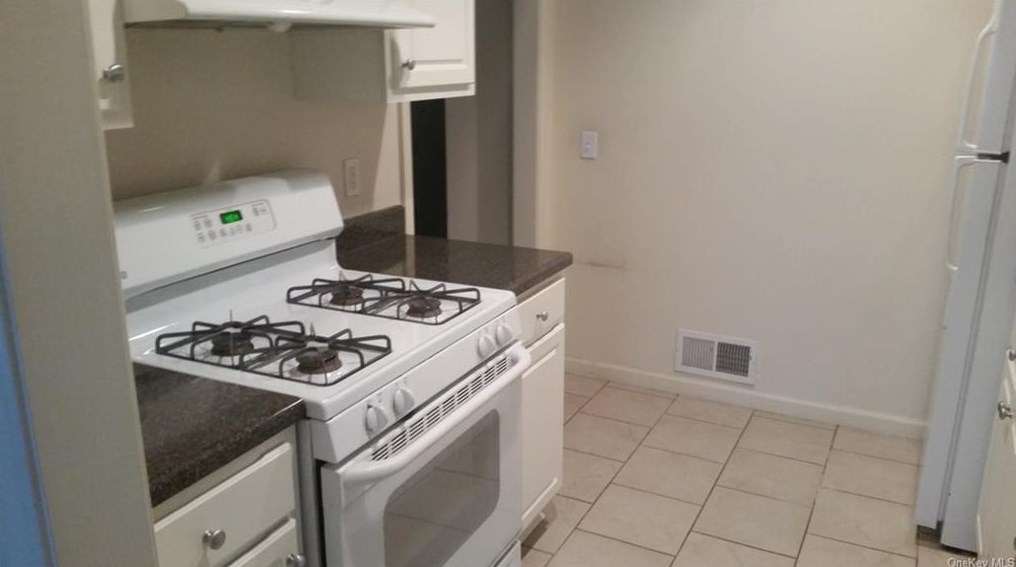 194 E Main St #25, Walden, NY 12586