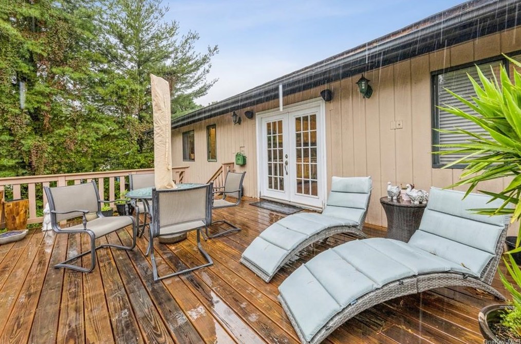 22 Stubbe Dr, Stony Point, NY 10980