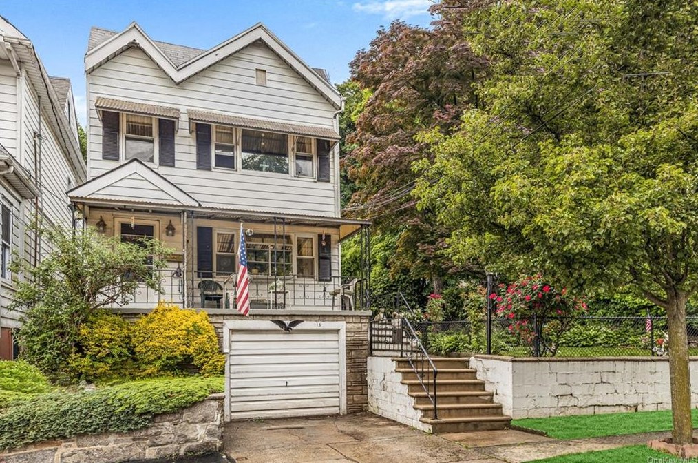115 Hart Ave, Yonkers, NY 10704-3113