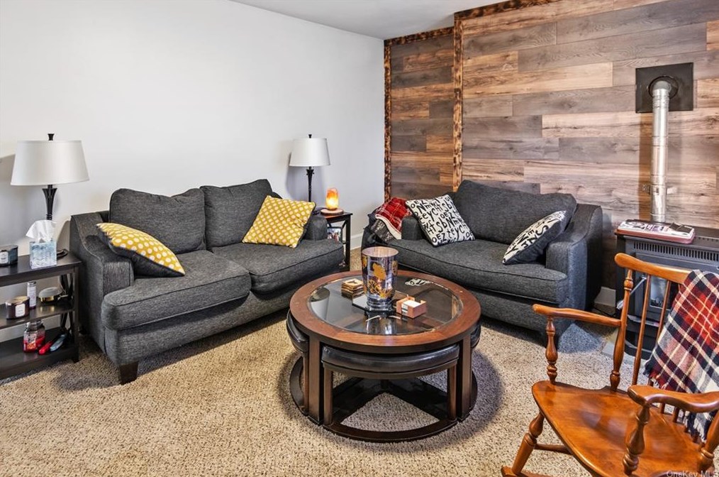 1 Vine St, Beacon NY  12508-3214 exterior