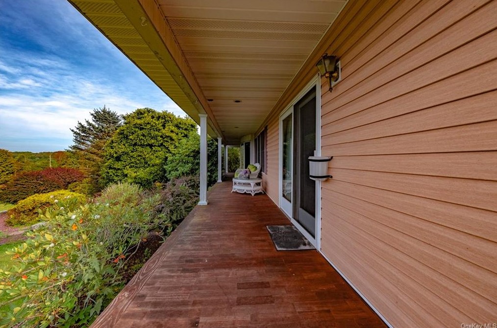 908 New Turnpike Rd, Cochecton, NY 12726
