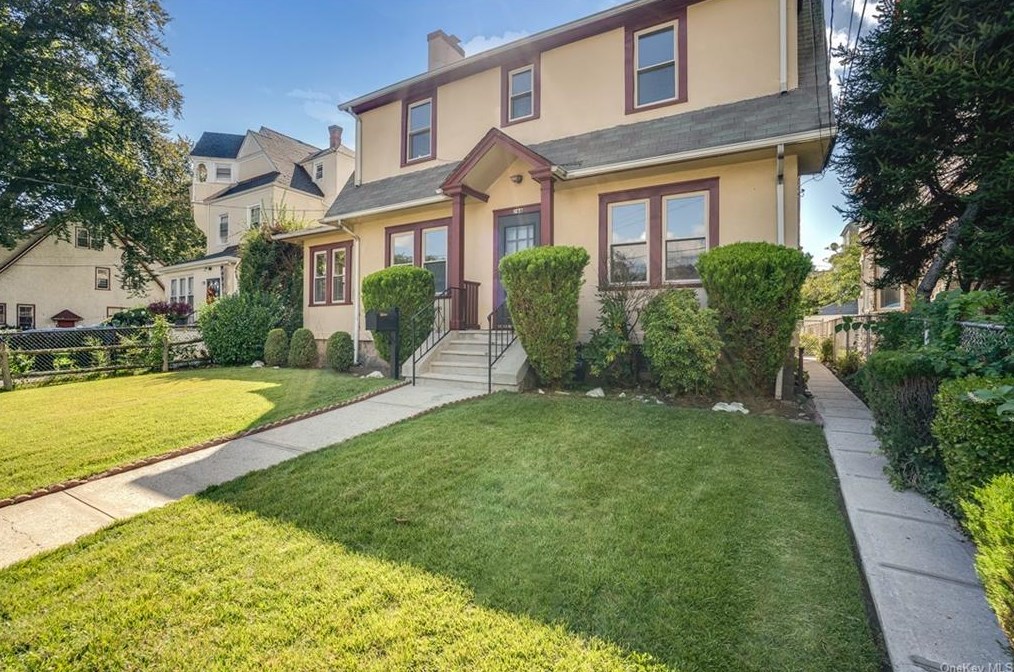 266 Garden Ave, Mount Vernon, NY 10553