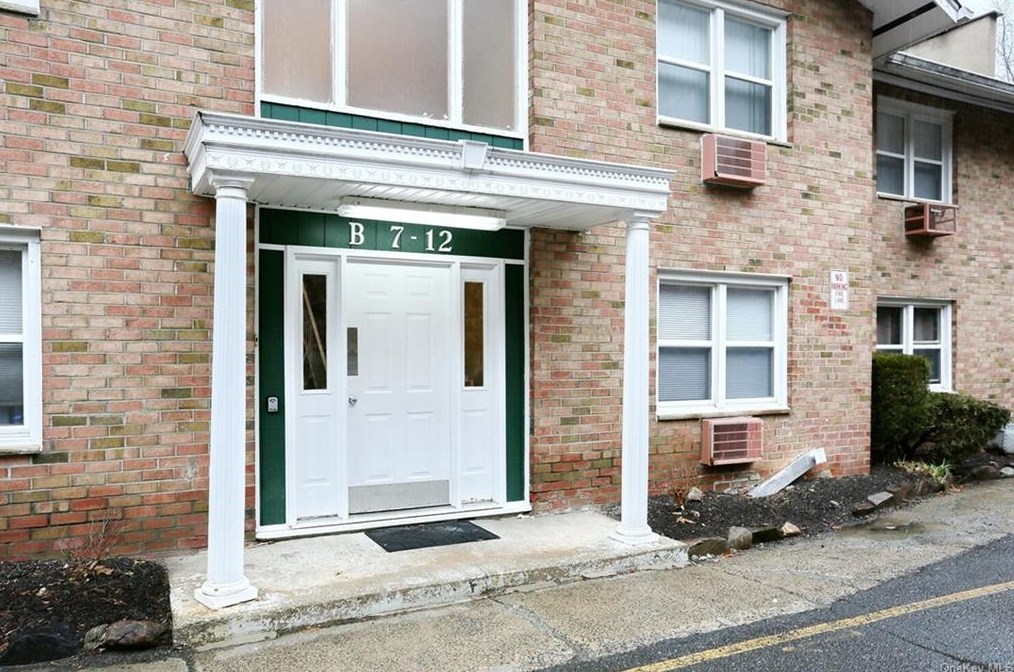 100 Dowd St #b8, Haverstraw, NY 10927