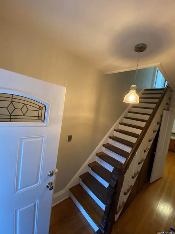 30 Underhill St, Yonkers, NY 10707