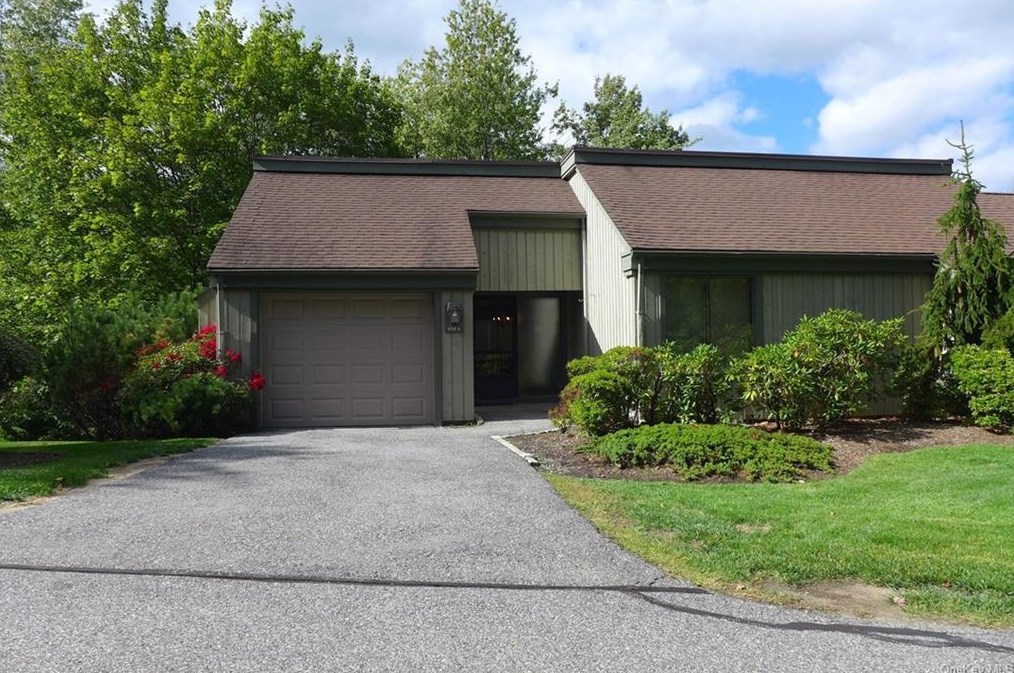 958 Heritage Hills #a, Somers Town, NY 10589