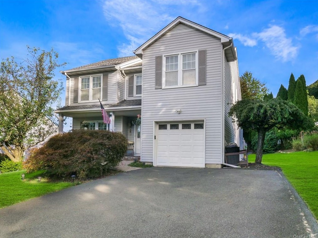 41 Larkin Ln, Garnerville, NY 10923