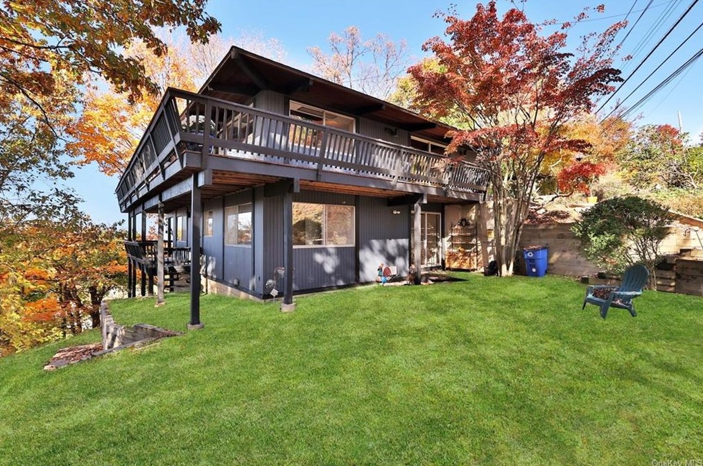 137 Cedar Ln, Crotonville, NY 10562