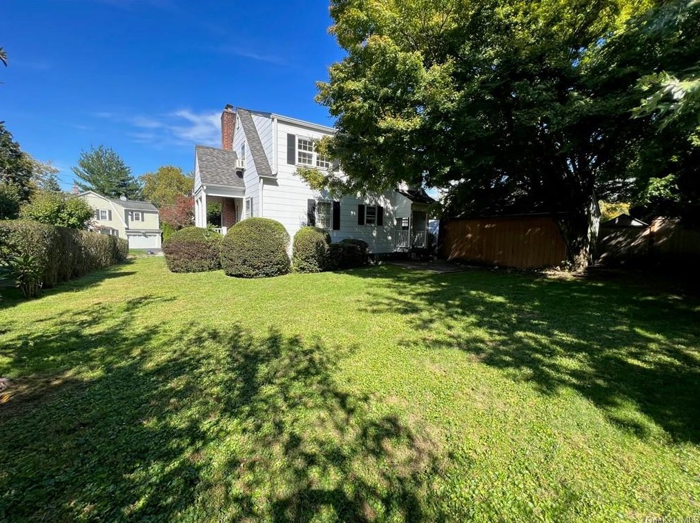 37 Hughes Ave, Rye, NY 10580-1221