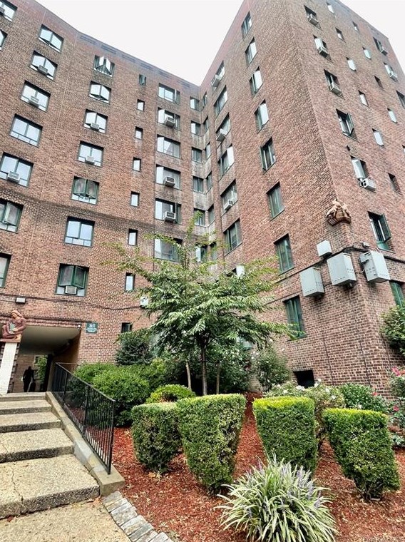 1651 Metropolitan Ave #5h, Bronx, NY 10462