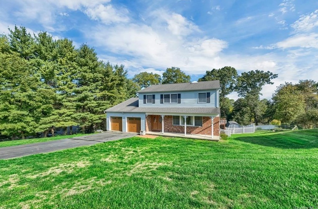 15 Captain Mcgovern Dr, Stony Point, NY 10980