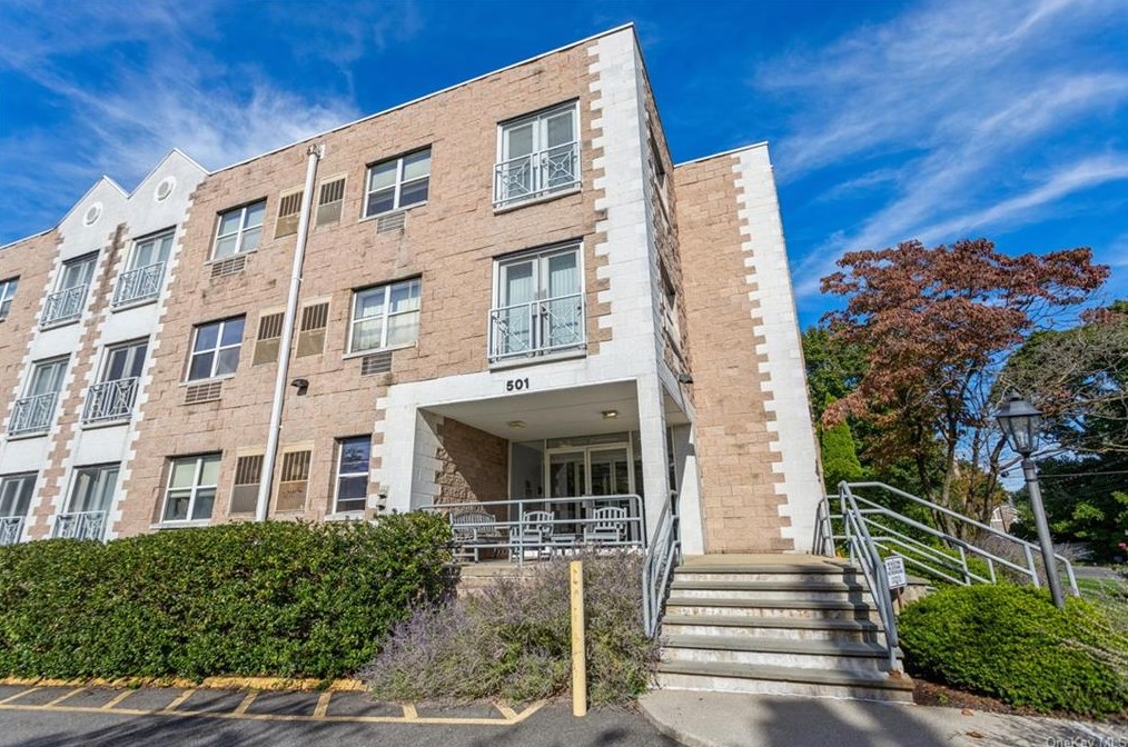 501 N Barry Ave Apt 1b, Mamaroneck, NY