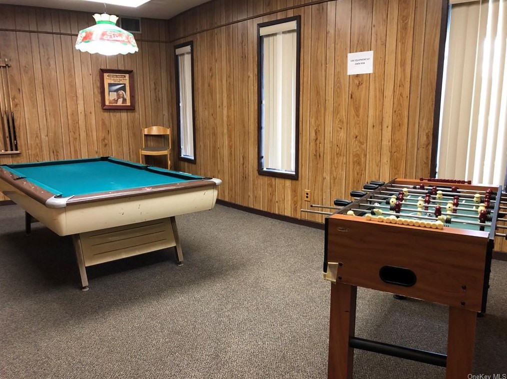 380 Country Club Ln, Mount Ivy NY  10970-2545 exterior