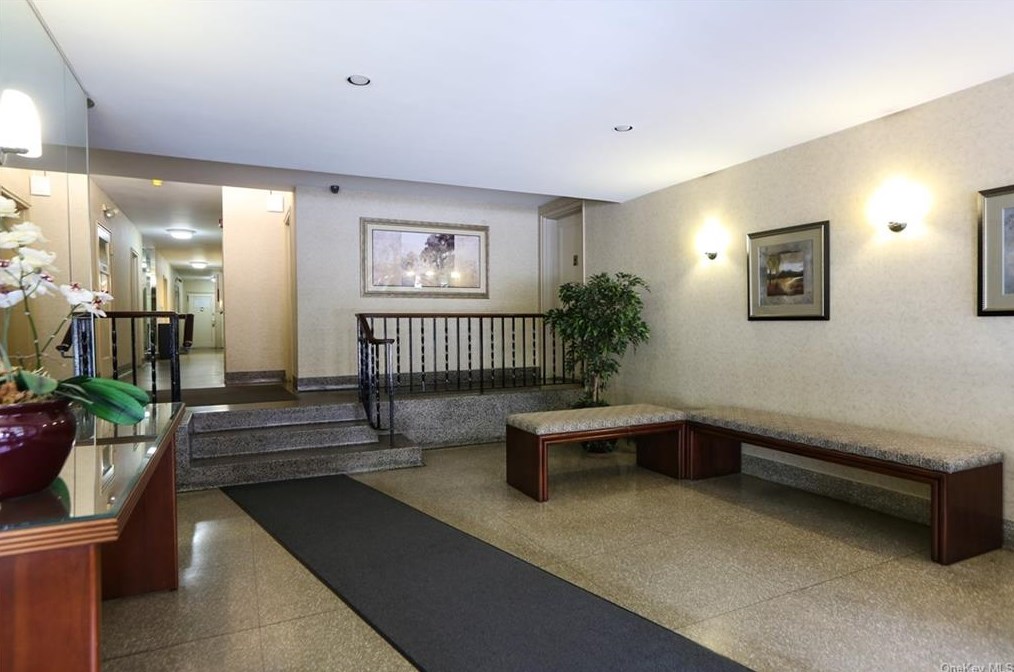 180 E Hartsdale Ave #2c, Hartsdale, NY 10530
