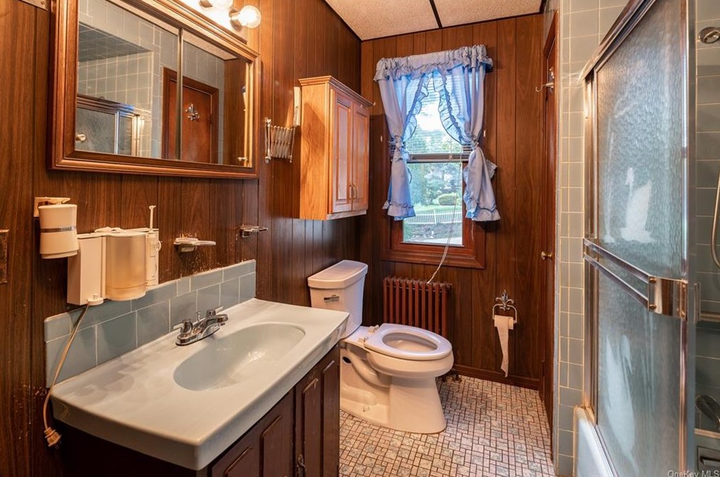 1800 Seabury Pl, Peekskill NY  exterior