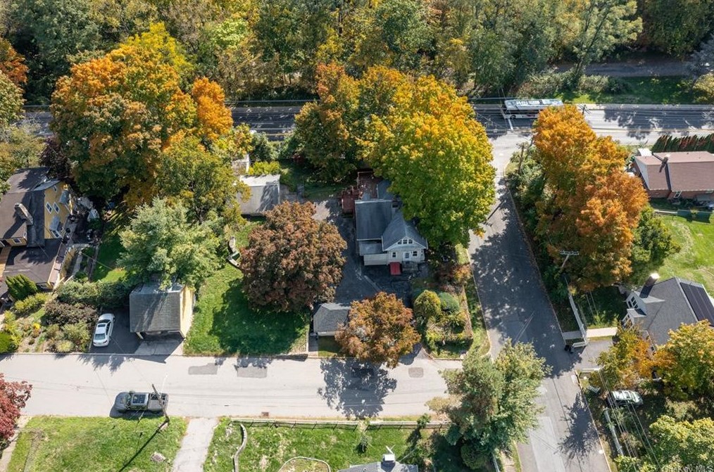 1800 Seabury Pl, Peekskill NY  10566-3139 exterior