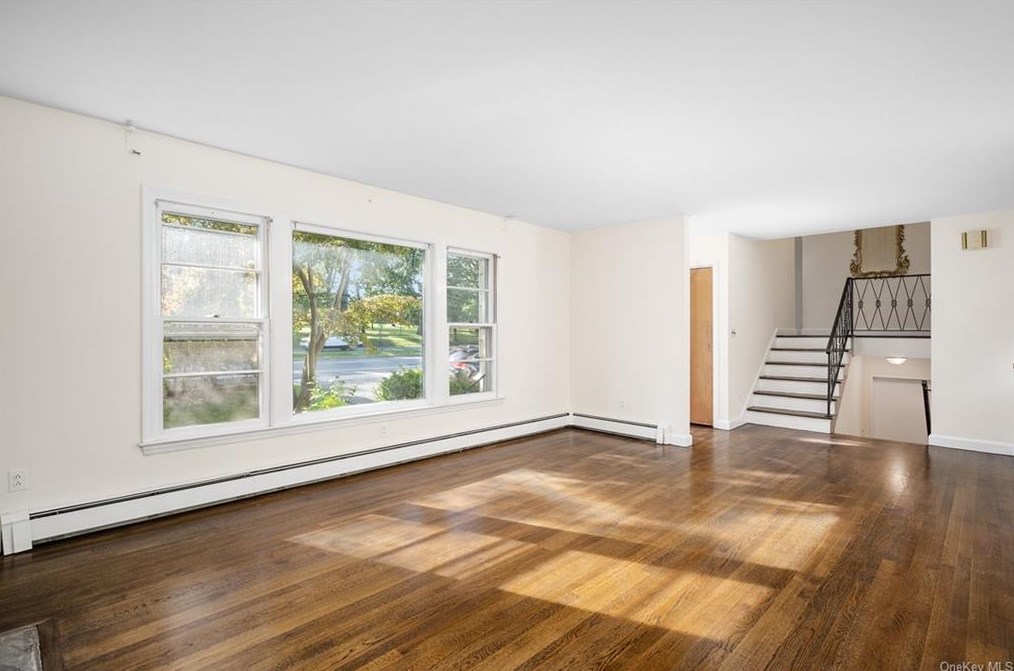 1015 Mamaroneck Ave, White Plains, NY 10605