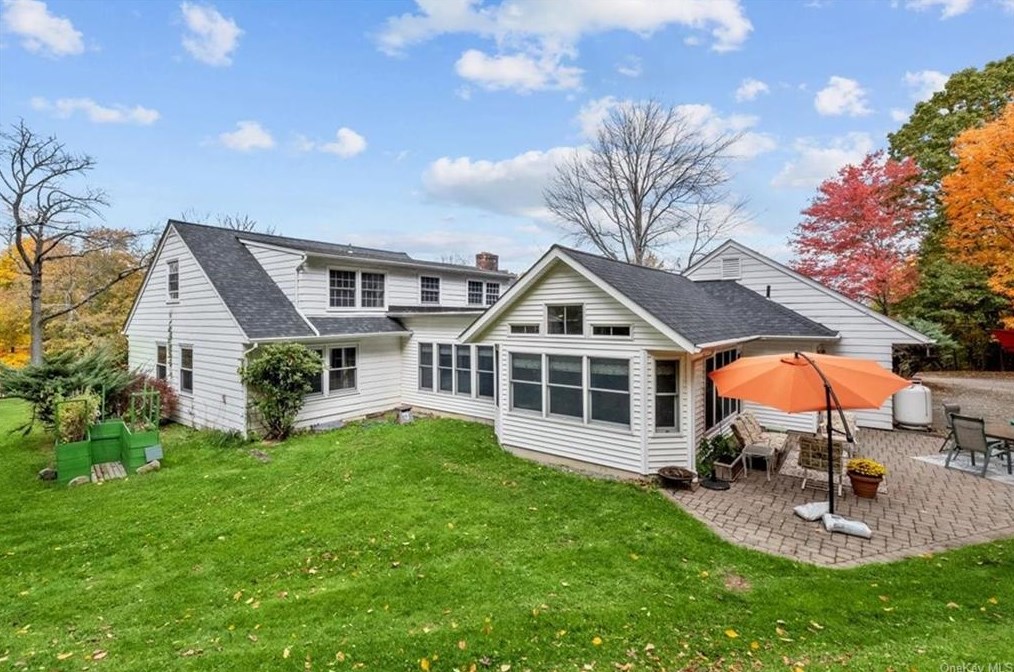 108 Circle Dr, Monroe NY  10950-3643 exterior