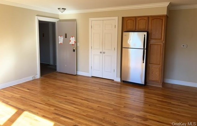 233 Middletown Rd, Chestnut Ridge NY  10965-1135 exterior