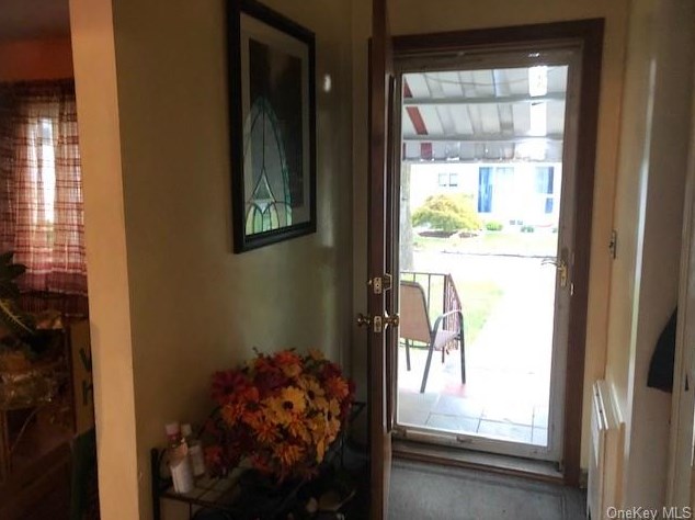 21 Canfield Ave, Yonkers NY 10710-1907 exterior