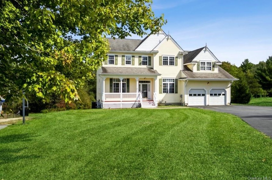21 Wyndham Ln, Kent Lakes, NY 10512