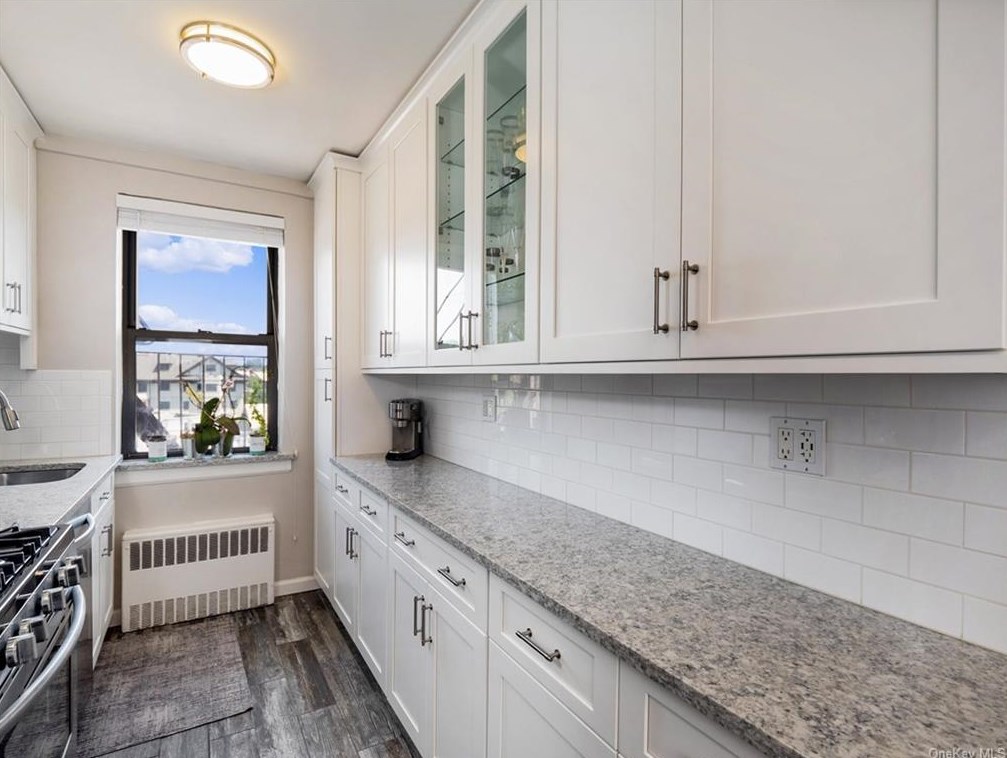 142 Garth Rd Apt 4g, Scarsdale, NY