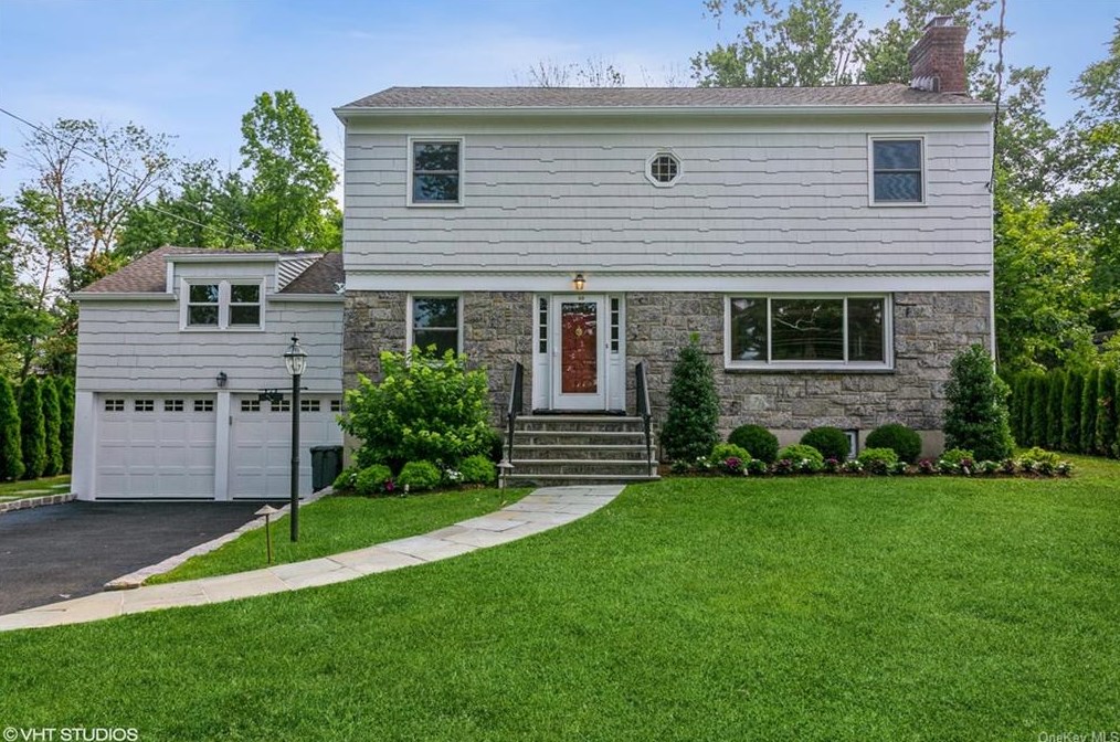 56 Gedney Park Dr, White Plains, NY 10605