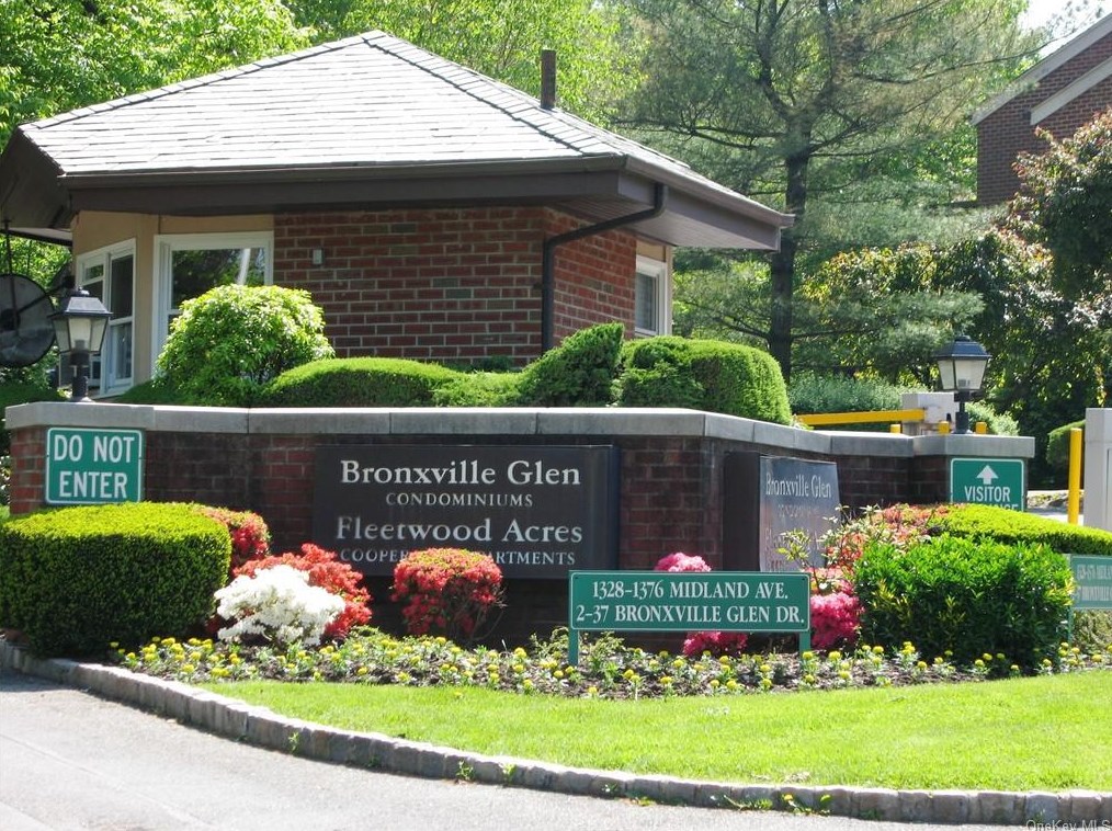 14 Bronxville Glen Dr #3-19, Yonkers, NY 10708