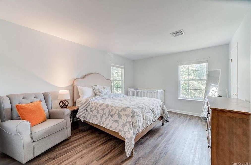 1174 Washington Grn, Newburgh NY  12553-6921 exterior