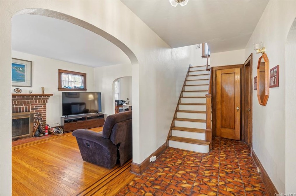425 Rich Ave, Mount Vernon, NY 10552