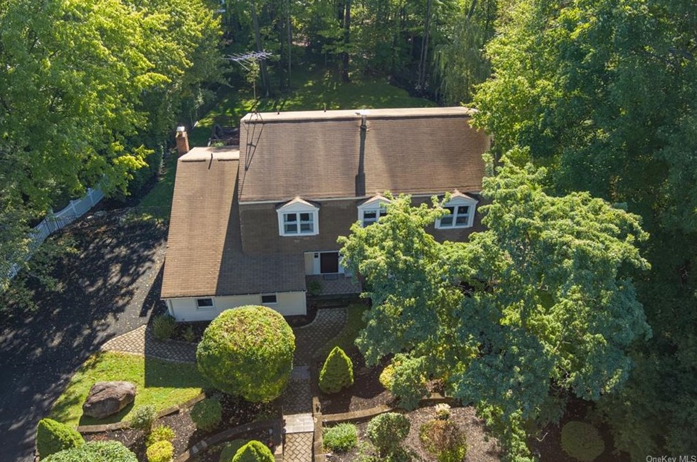 4 Gem Ct, New City NY  10956-7018 exterior