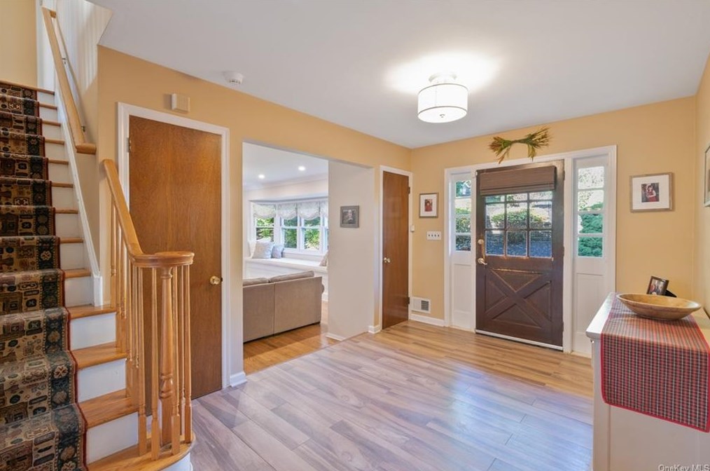 4 Gem Ct, New City NY  10956-7018 exterior