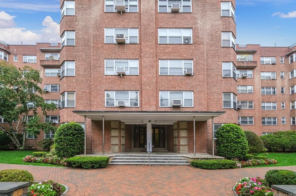 235 Garth Rd #d6b, Scarsdale, NY 10583