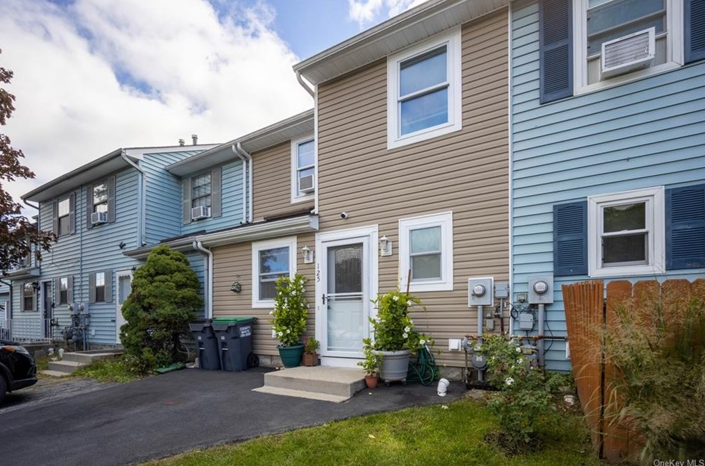 125 Blake Rd, Maybrook, NY 12543