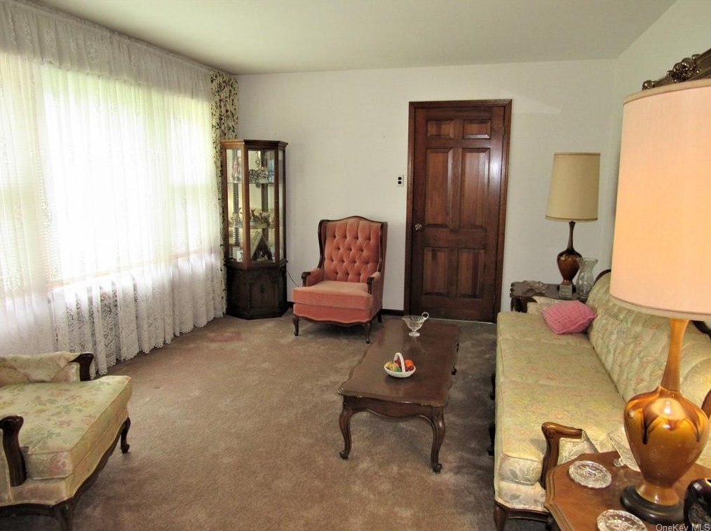 1972 Baldwin Rd, Yorktown Hgts, NY 10598