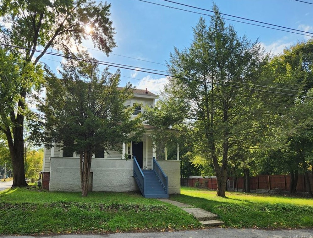 78 Genung St, Middletown, NY 10940