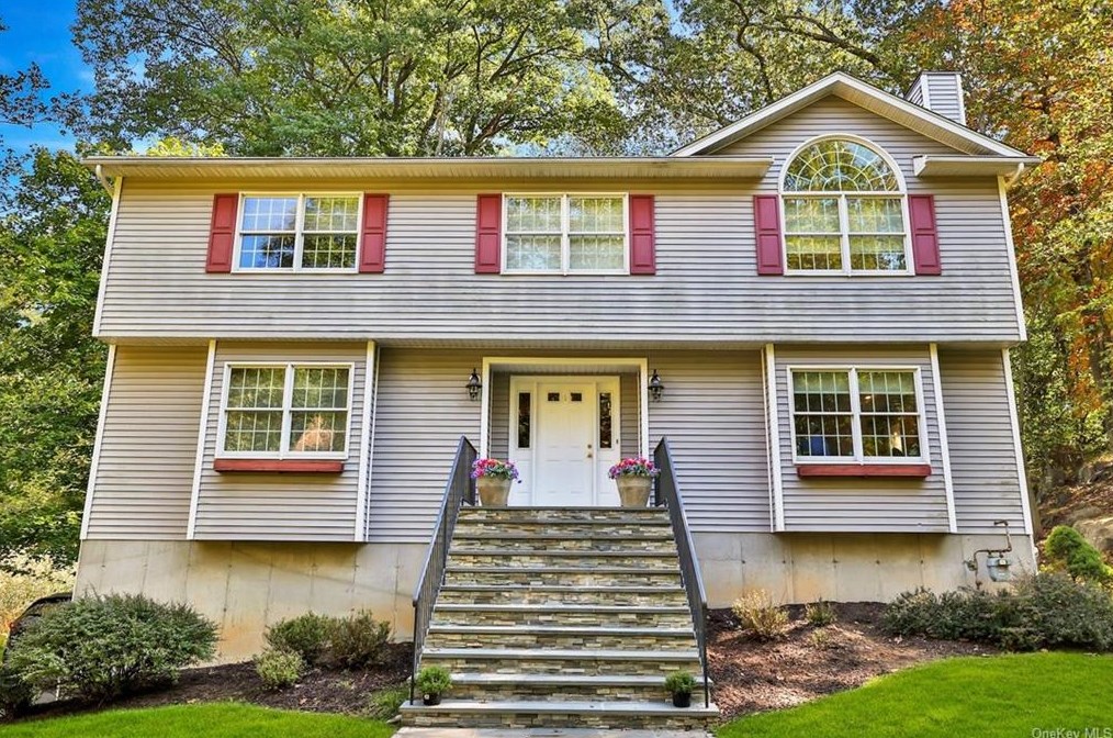 244 Taxter Rd, Irvington on Hudson, NY 10533