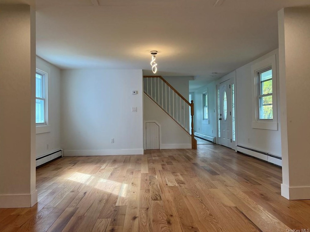 126 Overlook Rd, Poughkeepsie NY  12603-6200 exterior