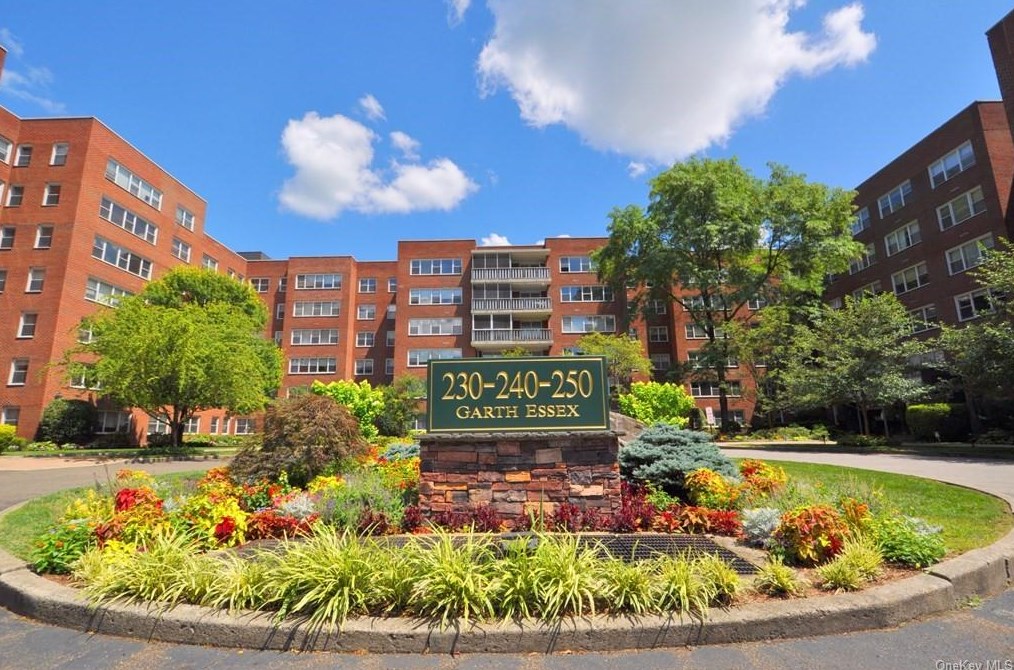 230 Garth Rd #8c1, Scarsdale, NY 10583