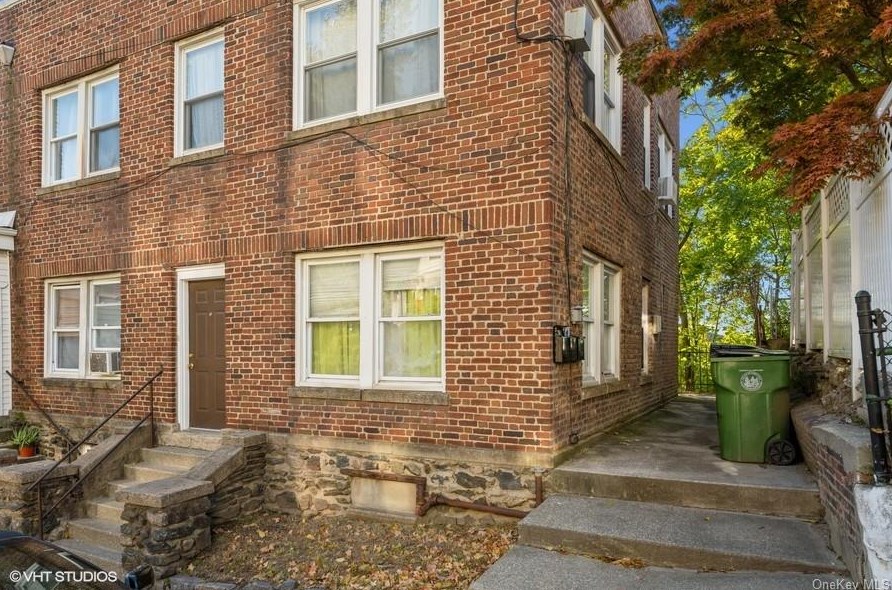 3 White St #1b, North Tarrytown, NY 10591