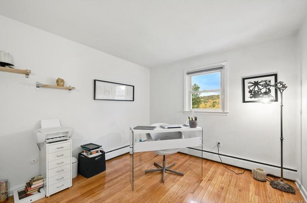 290 Candlestick Hill Rd, Newburgh NY  12550-1001 exterior