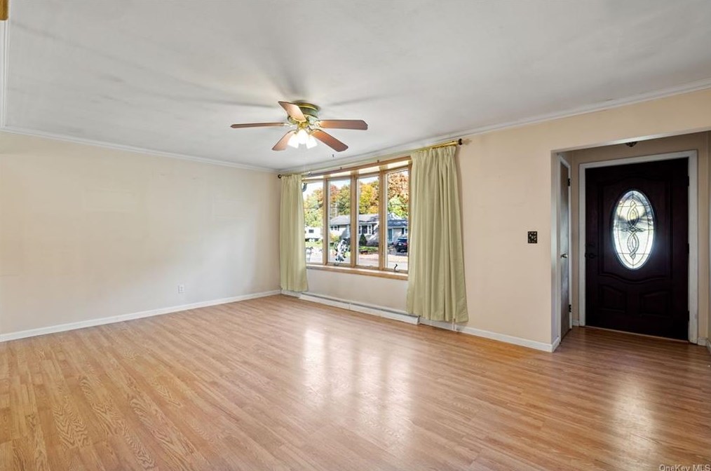 21 Alfred Pl, Walden NY  12586-1334 exterior