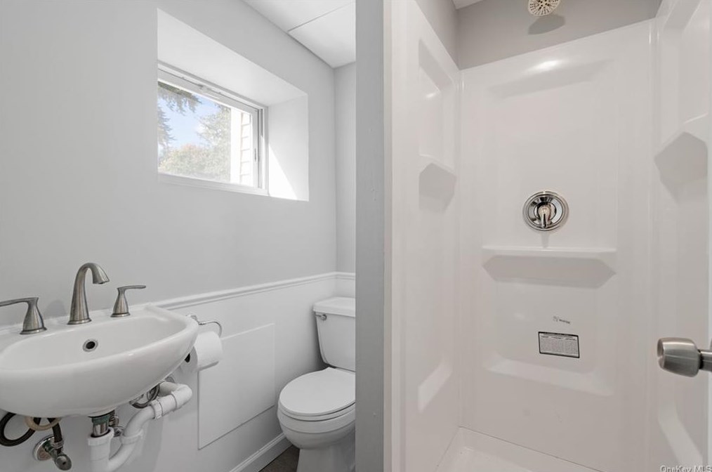 21 Alfred Pl, Walden NY  12586-1334 exterior