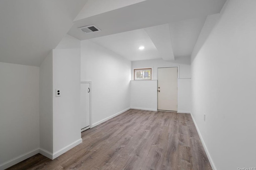 21 Alfred Pl, Walden NY  12586-1334 exterior