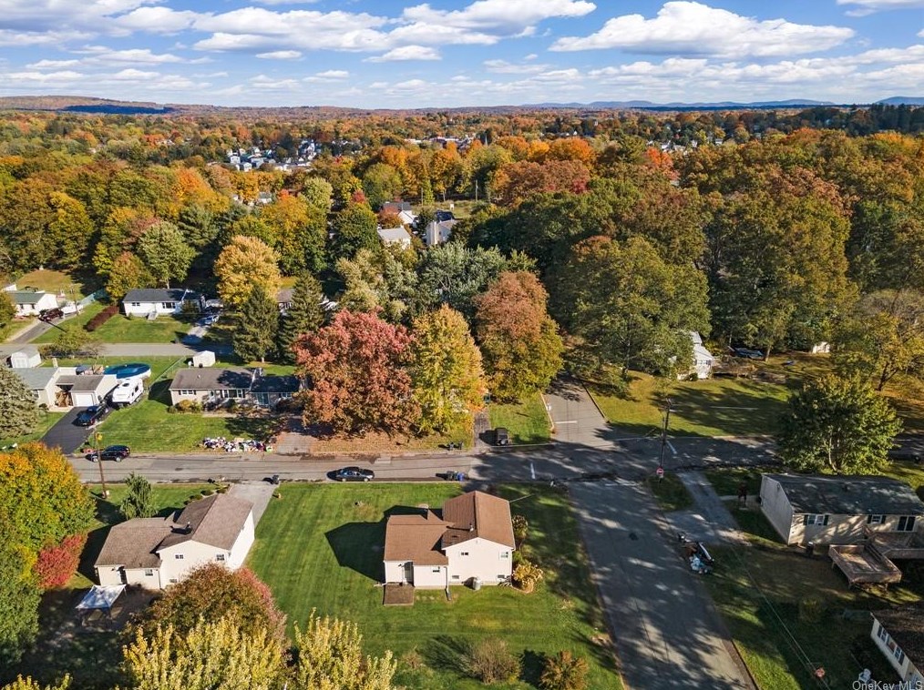 21 Alfred Pl, Walden NY  12586-1334 exterior