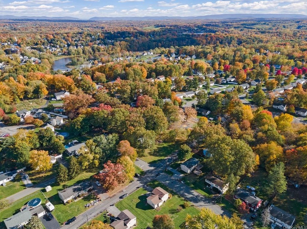 21 Alfred Pl, Walden NY  12586-1334 exterior