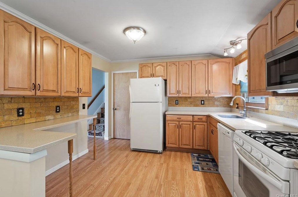 21 Alfred Pl, Walden NY  12586-1334 exterior