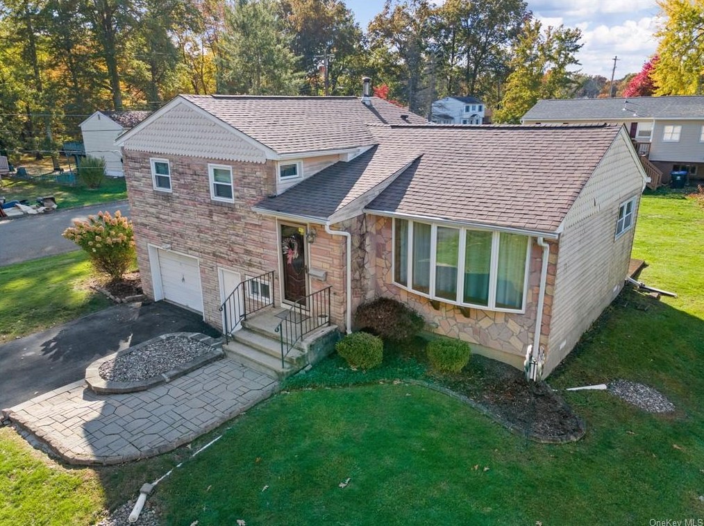 21 Alfred Pl, Walden NY  12586-1334 exterior