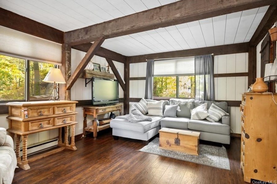 20 Woodland Terrace Ct, Kent Lakes NY  10512-3601 exterior